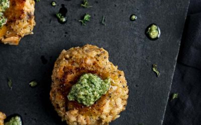 Classic Salmon Cakes